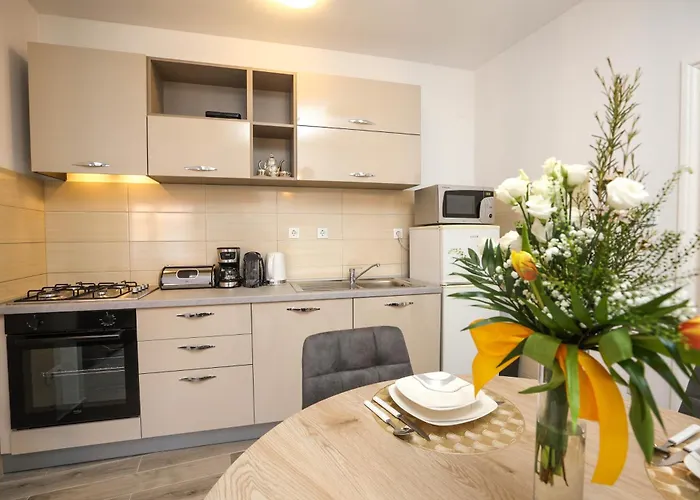 David Two Bdr With Parking Апартаменти Задар