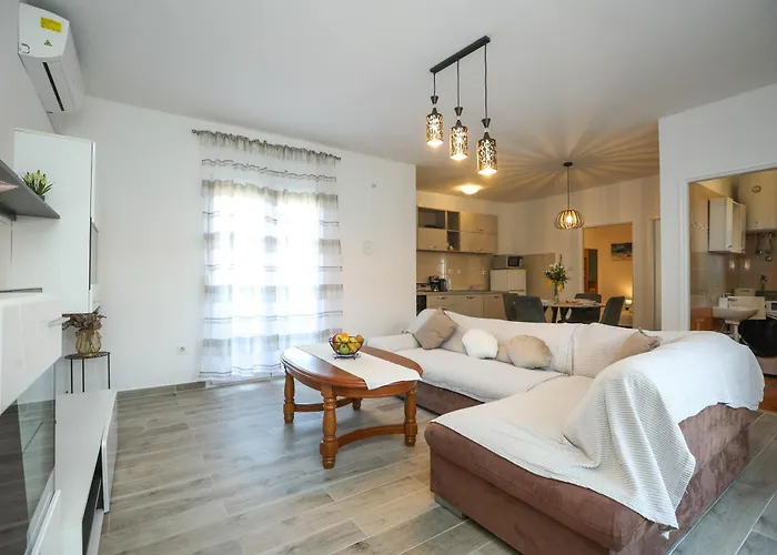 David Two Bdr With Parking * Задар