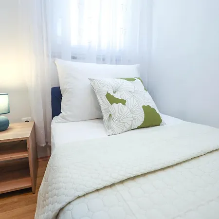 David Two Bdr With Parking Apartmán *