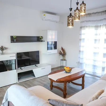 David Two Bdr With Parking * Zadar