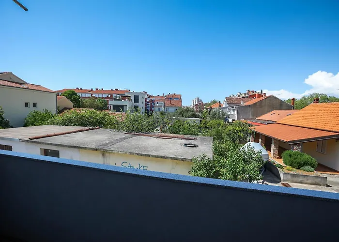 David Two Bdr With Parking * 扎达尔