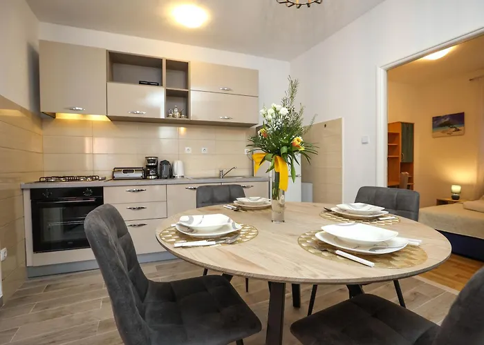 David Two Bdr With Parking 公寓 扎达尔